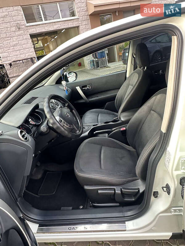 Позашляховик / Кросовер Nissan Qashqai 2010 в Одесі