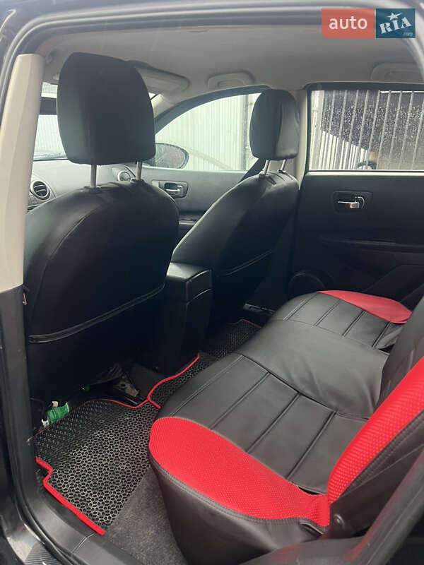 Внедорожник / Кроссовер Nissan Qashqai 2011 в Черновцах