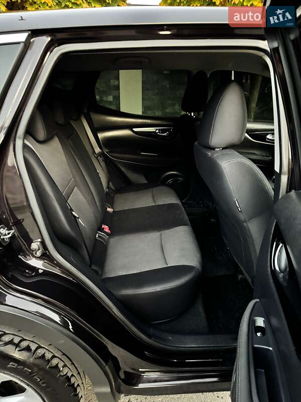 Внедорожник / Кроссовер Nissan Qashqai 2017 в Ровно