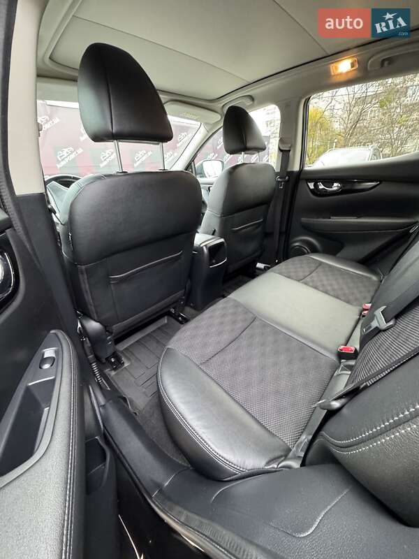 Внедорожник / Кроссовер Nissan Qashqai 2014 в Сумах