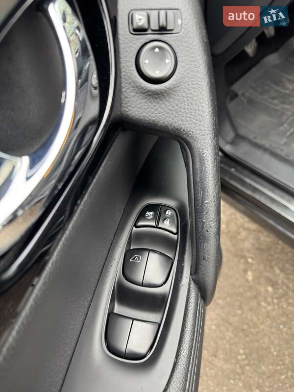 Внедорожник / Кроссовер Nissan Qashqai 2014 в Сумах