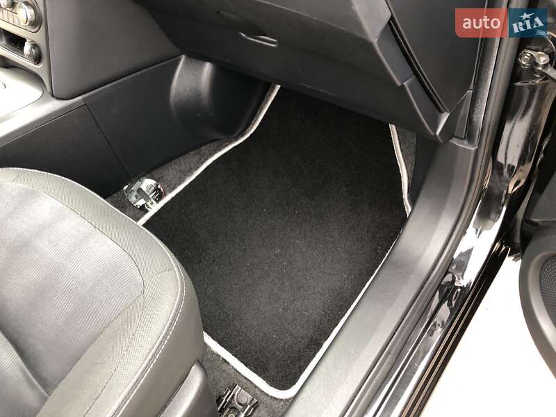 Позашляховик / Кросовер Nissan Qashqai 2012 в Житомирі