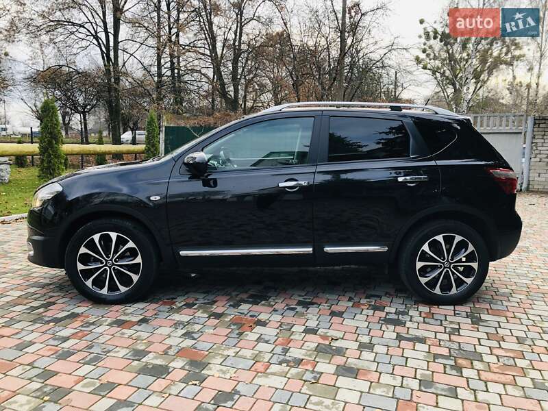 Позашляховик / Кросовер Nissan Qashqai 2012 в Житомирі