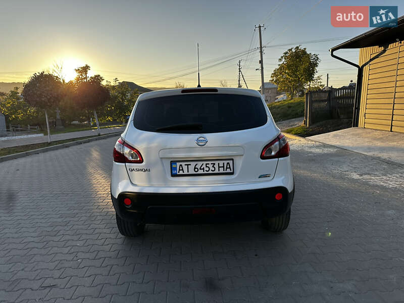 Внедорожник / Кроссовер Nissan Qashqai 2010 в Кицмани