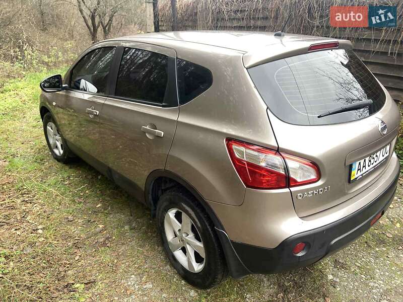 Внедорожник / Кроссовер Nissan Qashqai 2013 в Киеве