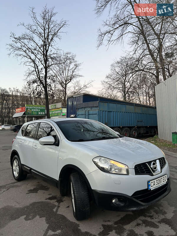 Внедорожник / Кроссовер Nissan Qashqai 2011 в Киеве