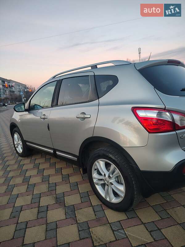 Внедорожник / Кроссовер Nissan Qashqai 2012 в Гайсине