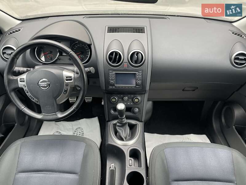 Внедорожник / Кроссовер Nissan Qashqai 2011 в Сумах
