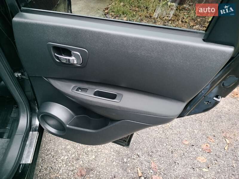 Внедорожник / Кроссовер Nissan Qashqai 2007 в Запорожье