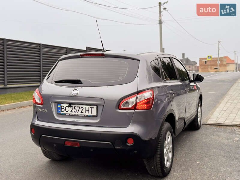 Внедорожник / Кроссовер Nissan Qashqai 2010 в Тернополе
