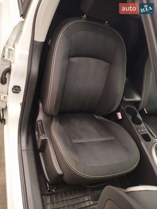 Внедорожник / Кроссовер Nissan Qashqai 2010 в Кременце