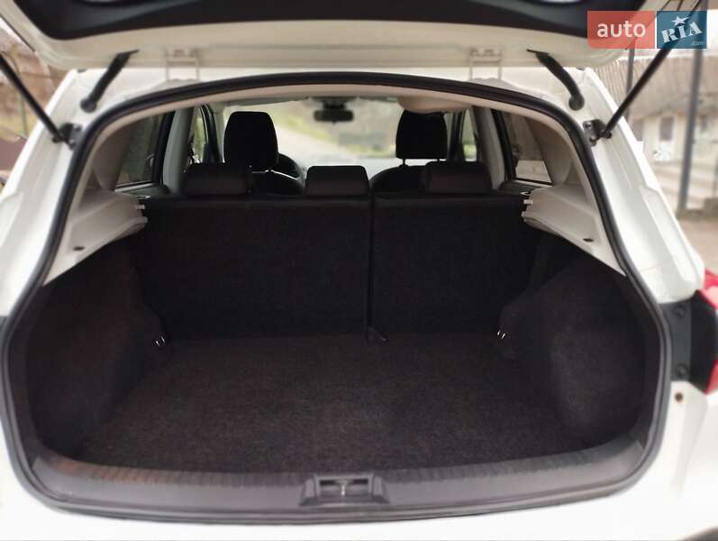 Внедорожник / Кроссовер Nissan Qashqai 2010 в Кременце