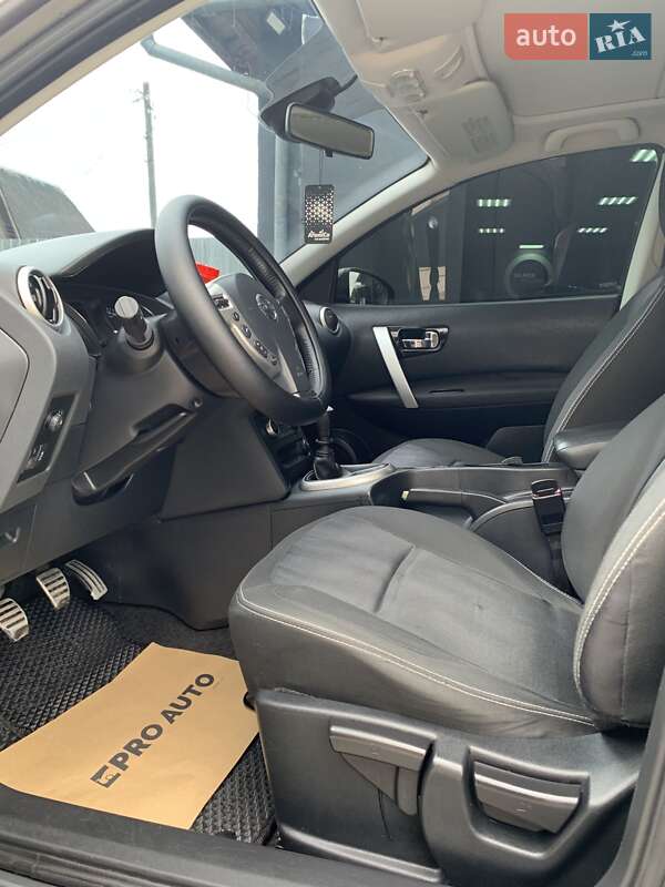 Позашляховик / Кросовер Nissan Qashqai 2012 в Коломиї