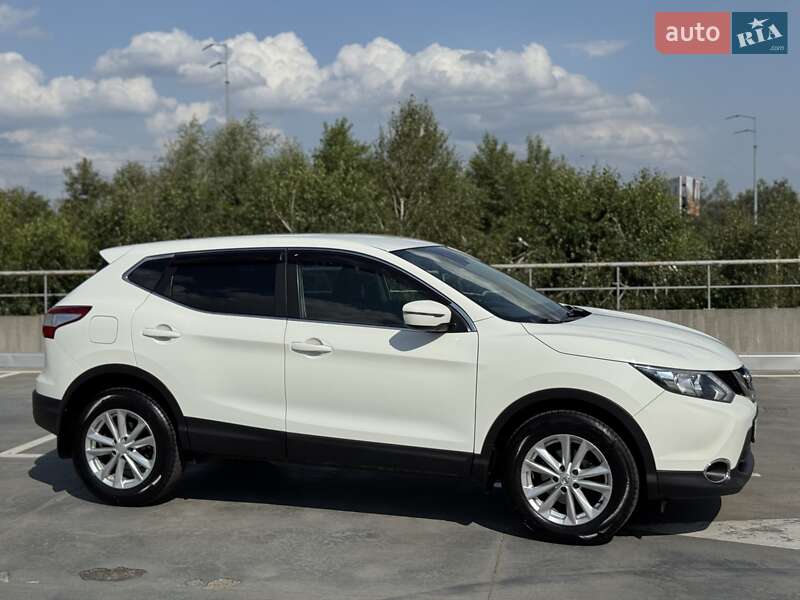 Позашляховик / Кросовер Nissan Qashqai 2016 в Києві