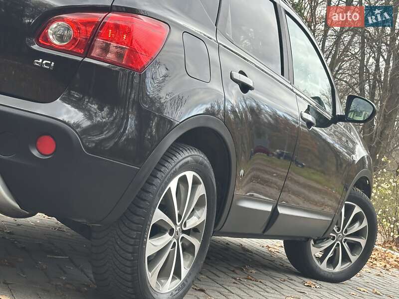 Внедорожник / Кроссовер Nissan Qashqai 2009 в Дрогобыче