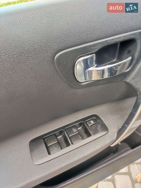 Внедорожник / Кроссовер Nissan Qashqai 2009 в Чемеровцах фото 11 Внедорожник / Кроссовер Nissan Qashqai 2009 в Чемеровцах