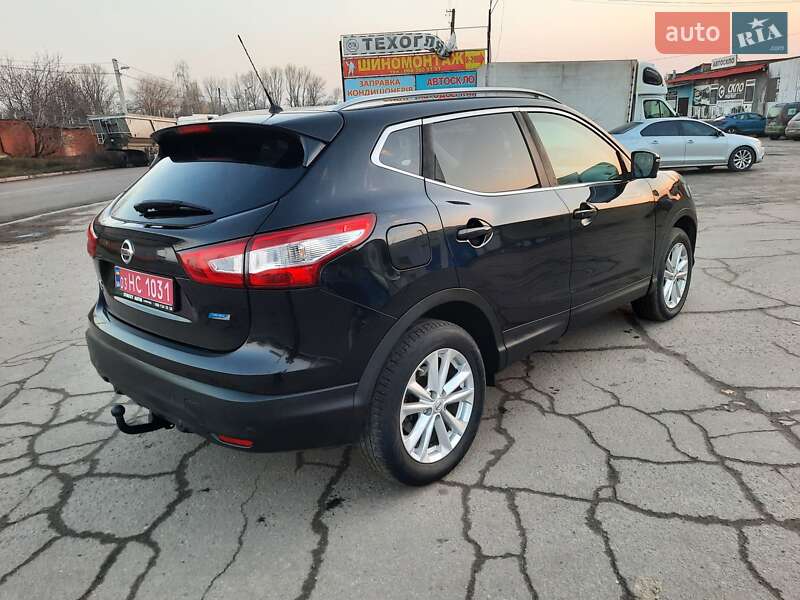 Позашляховик / Кросовер Nissan Qashqai 2015 в Полтаві фото 18 Позашляховик / Кросовер Nissan Qashqai 2015 в Полтаві