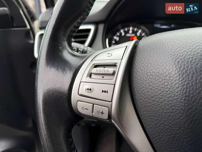 Позашляховик / Кросовер Nissan Qashqai 2017 в Києві