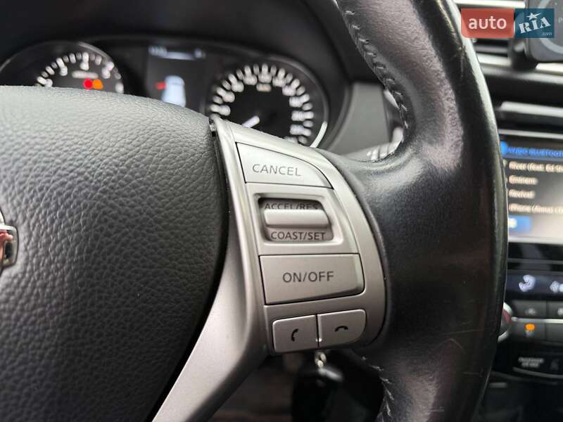 Позашляховик / Кросовер Nissan Qashqai 2017 в Києві