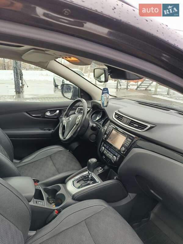 Внедорожник / Кроссовер Nissan Qashqai 2015 в Львове