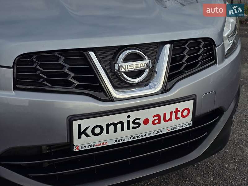 Внедорожник / Кроссовер Nissan Qashqai 2010 в Хмельницком