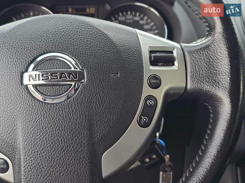 Внедорожник / Кроссовер Nissan Qashqai 2010 в Хмельницком