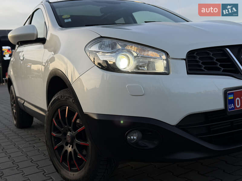 Внедорожник / Кроссовер Nissan Qashqai 2013 в Луцке
