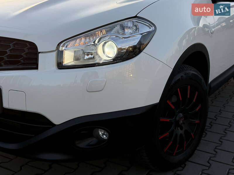 Внедорожник / Кроссовер Nissan Qashqai 2013 в Луцке