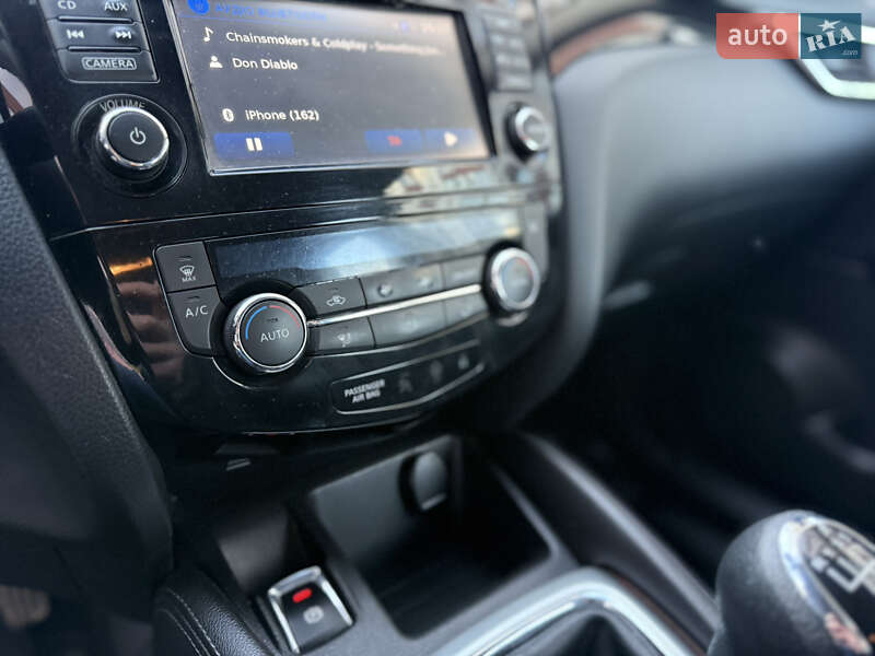 Внедорожник / Кроссовер Nissan Qashqai 2016 в Ивано-Франковске фото 42 Внедорожник / Кроссовер Nissan Qashqai 2016 в Ивано-Франковске