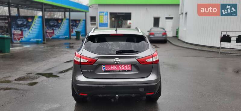 Позашляховик / Кросовер Nissan Qashqai 2015 в Кременчуці