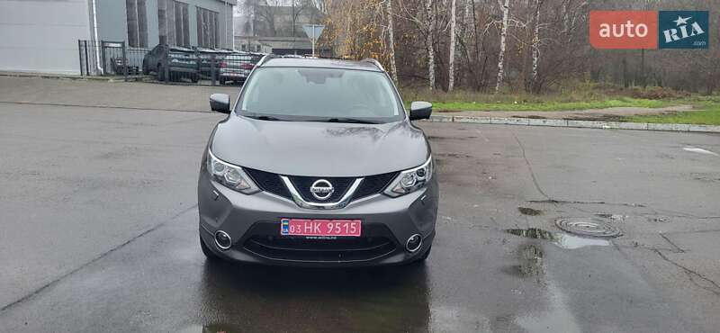 Позашляховик / Кросовер Nissan Qashqai 2015 в Кременчуці