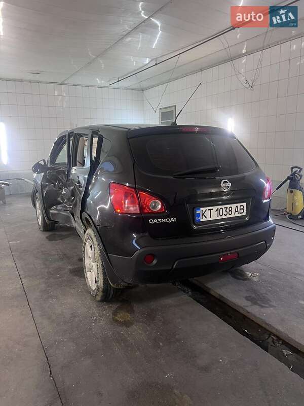 Позашляховик / Кросовер Nissan Qashqai 2008 в Чернівцях