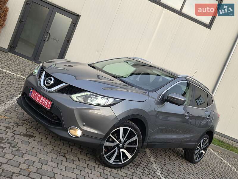 Внедорожник / Кроссовер Nissan Qashqai 2017 в Ивано-Франковске