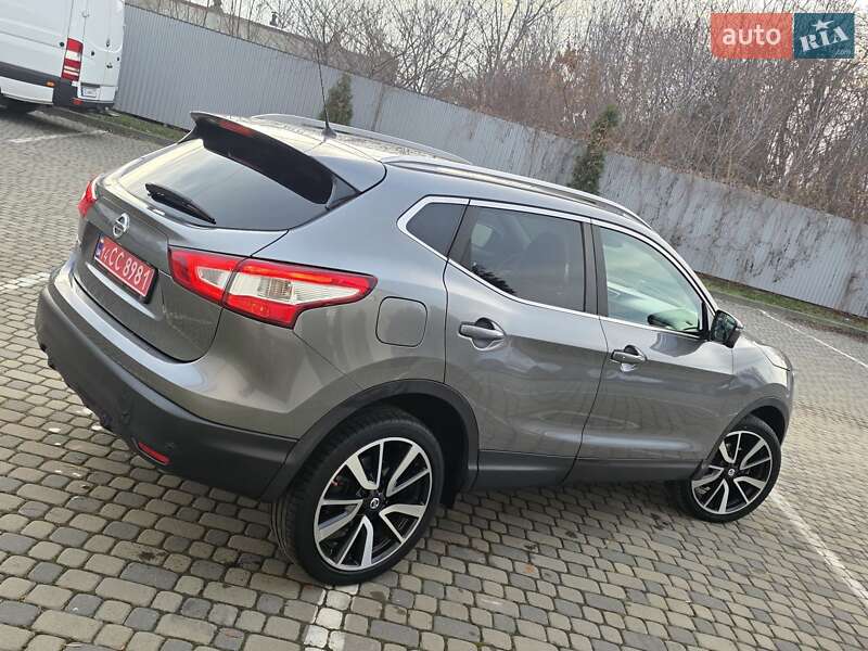 Внедорожник / Кроссовер Nissan Qashqai 2017 в Ивано-Франковске