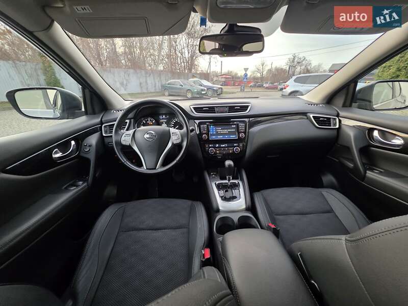 Внедорожник / Кроссовер Nissan Qashqai 2017 в Ивано-Франковске