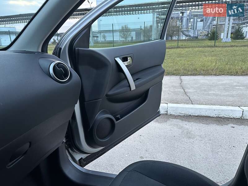 Позашляховик / Кросовер Nissan Qashqai 2010 в Коростені фото 33 Позашляховик / Кросовер Nissan Qashqai 2010 в Коростені