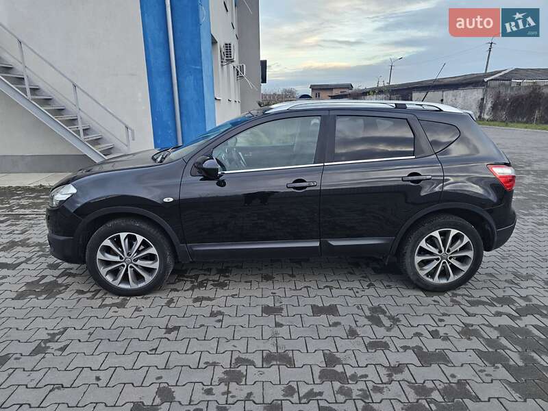 Позашляховик / Кросовер Nissan Qashqai 2012 в Рівному