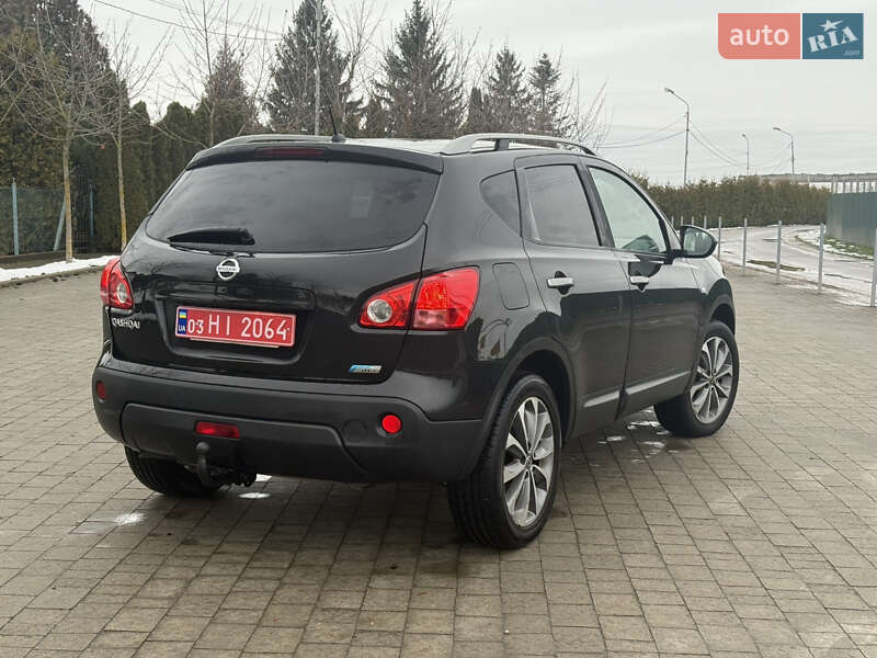 Позашляховик / Кросовер Nissan Qashqai 2009 в Львові