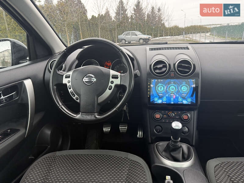 Позашляховик / Кросовер Nissan Qashqai 2009 в Львові