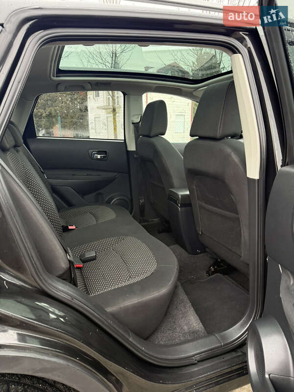Позашляховик / Кросовер Nissan Qashqai 2009 в Львові