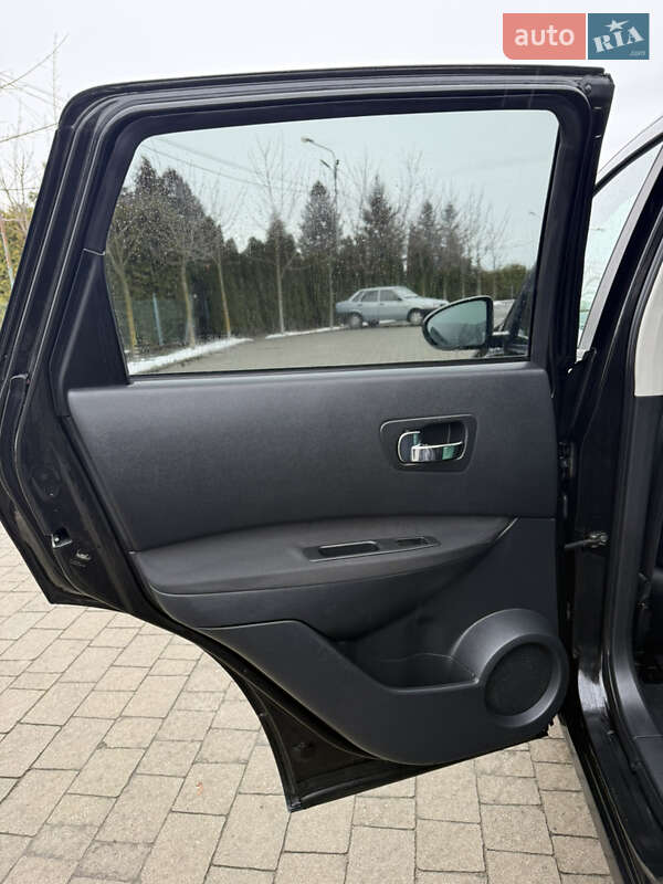 Позашляховик / Кросовер Nissan Qashqai 2009 в Львові