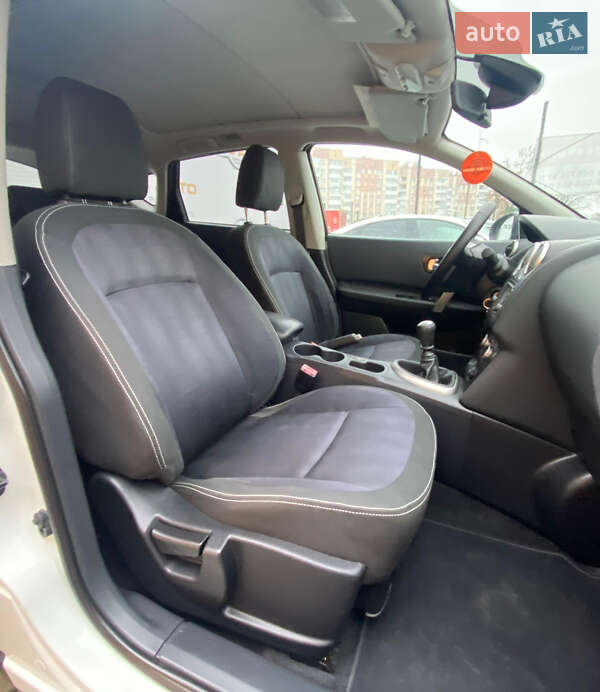 Внедорожник / Кроссовер Nissan Qashqai 2011 в Ровно