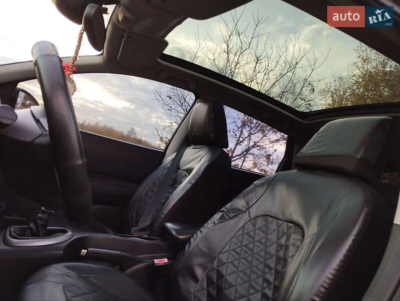 Позашляховик / Кросовер Nissan Qashqai 2008 в Білки