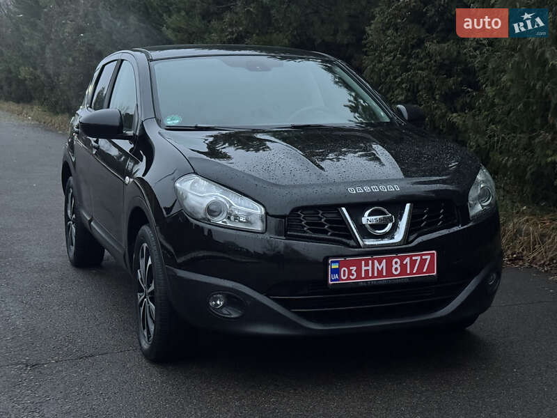 Позашляховик / Кросовер Nissan Qashqai 2012 в Рівному