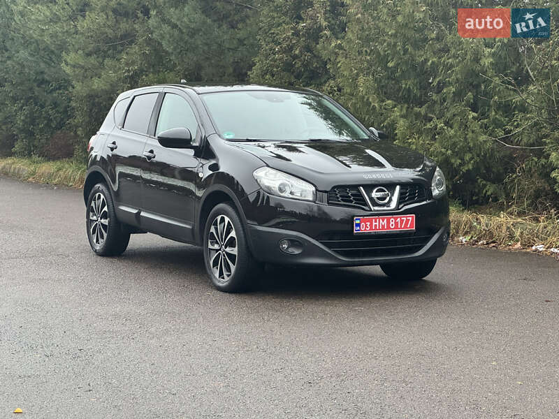 Позашляховик / Кросовер Nissan Qashqai 2012 в Рівному