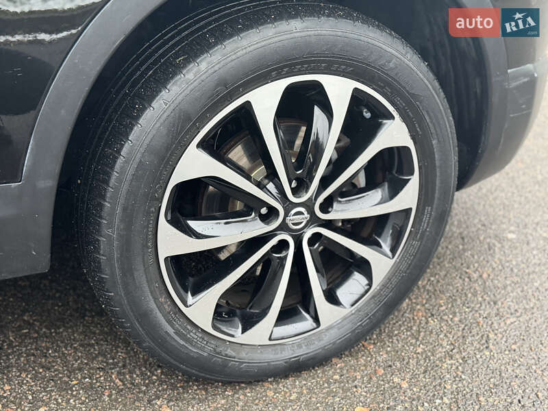 Позашляховик / Кросовер Nissan Qashqai 2012 в Рівному