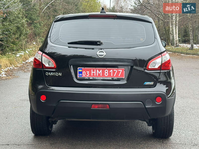 Позашляховик / Кросовер Nissan Qashqai 2012 в Рівному