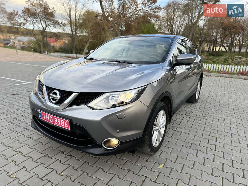Внедорожник / Кроссовер Nissan Qashqai 2015 в Бережанах