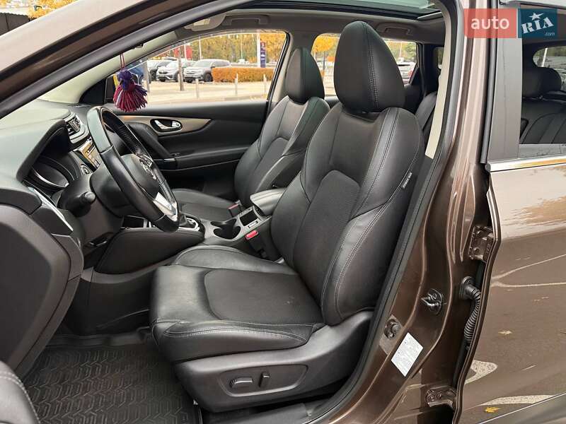 Внедорожник / Кроссовер Nissan Qashqai 2017 в Киеве