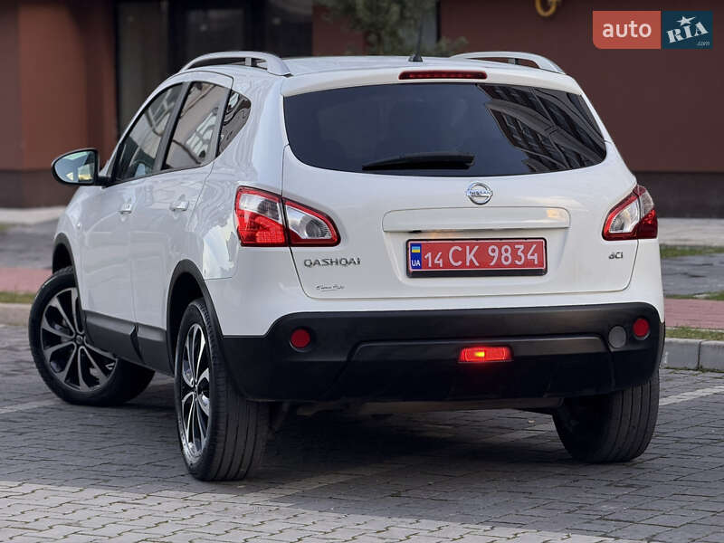 Внедорожник / Кроссовер Nissan Qashqai 2012 в Ивано-Франковске